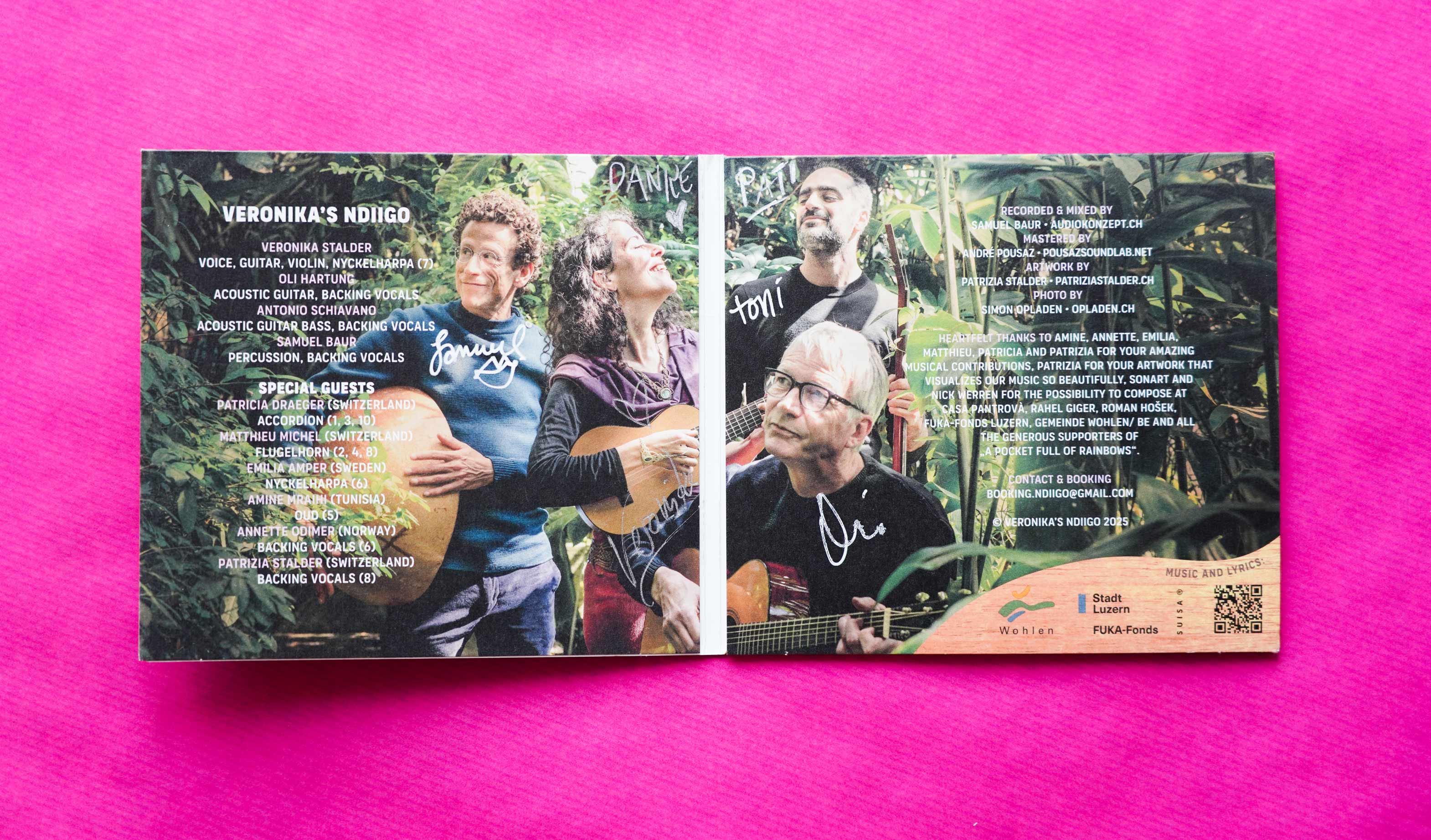 Veronikas Ndiigo - Album Design und Illustration - Patrizia Stalder - Illustration - Wandmalerei - Grafik Design - Naming & Konzept - Corporate Design - Webdesign (Responsive) - Print Design - Mode Design - Taschen Design - Beschriftung - Fotografie - Malerei - Künstelerin Schweiz - Austellungen Basel - Kunst - Live-
