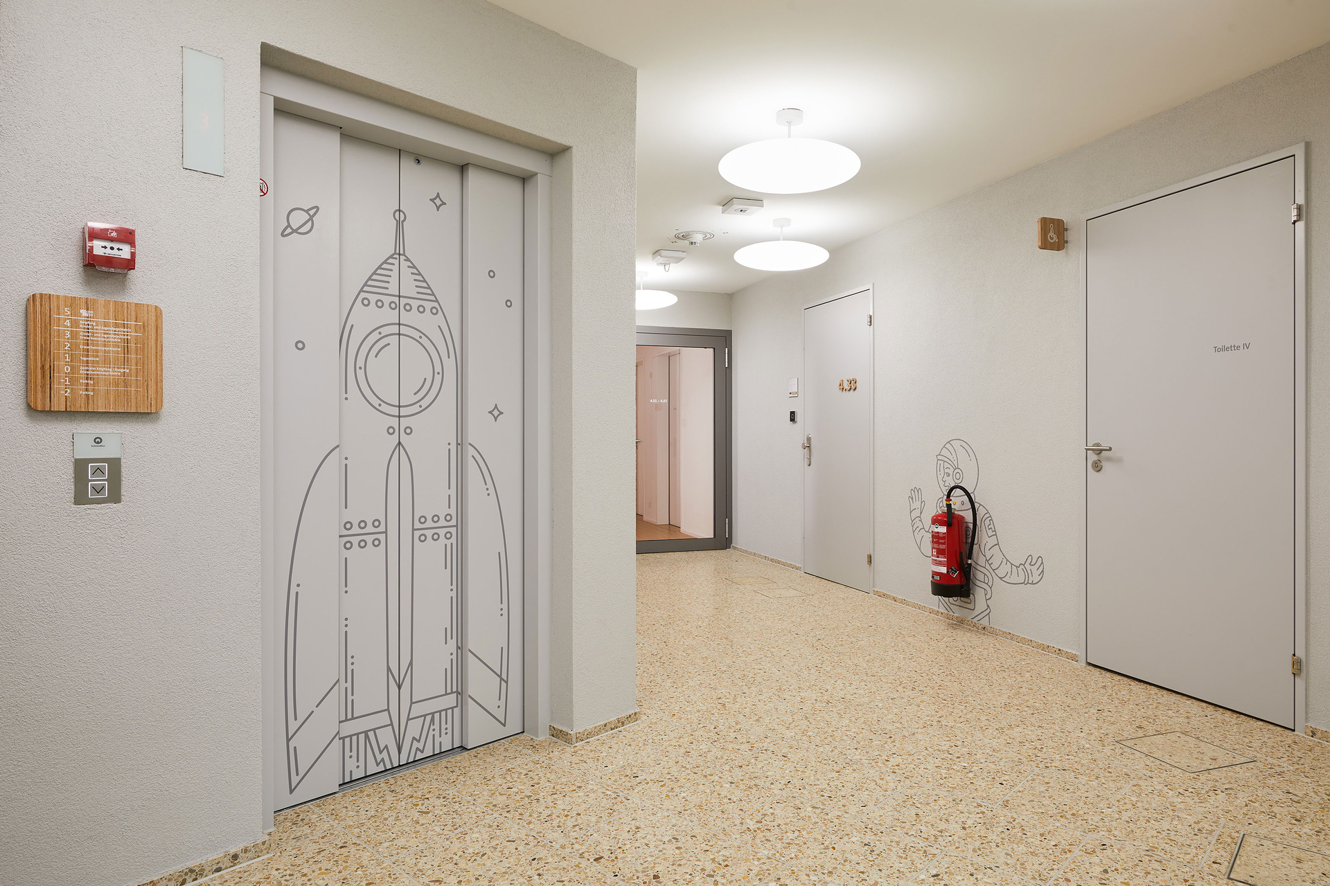 PBL Illustration - Patrizia Stalder - Illustration - Wandmalerei - Grafik Design - Naming & Konzept - Corporate Design - Webdesign (Responsive) - Print Design - Mode Design - Taschen Design - Beschriftung - Fotografie - Malerei - Künstelerin Schweiz - Austellungen Basel - Kunst - Live-